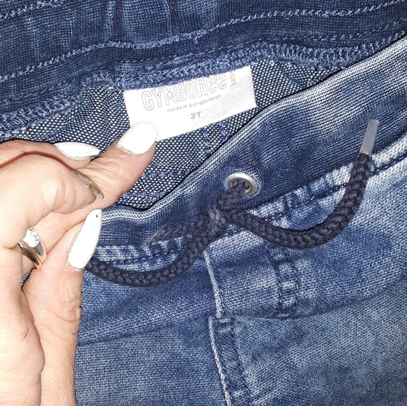 Bundle of 2 Boys Pants - Picture 2 of 9